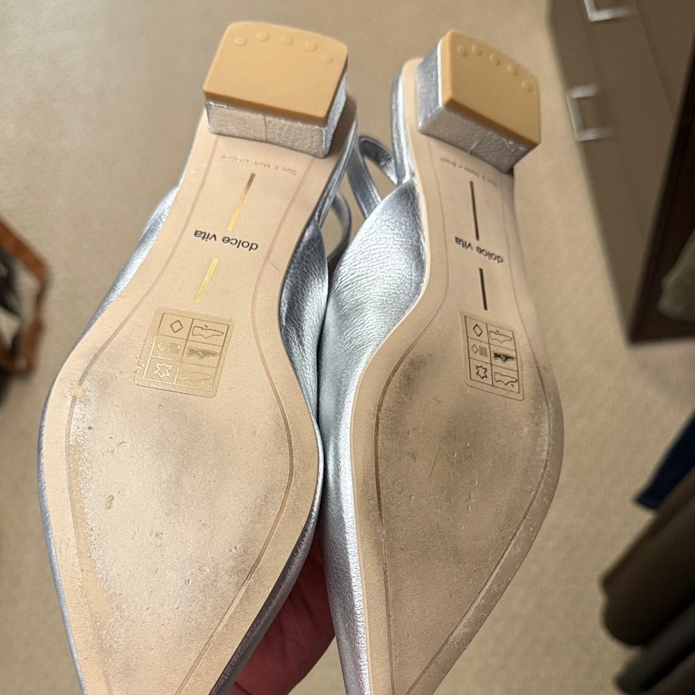 Dolce Vita Silver Flats - Picture 4 of 5